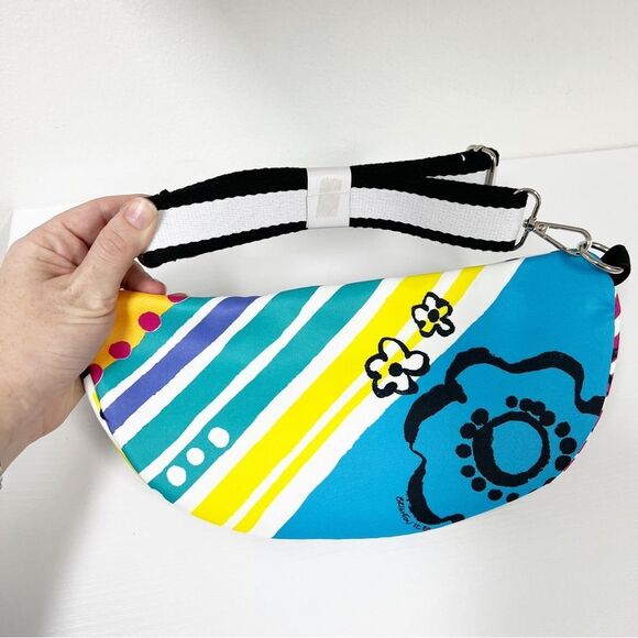 Grafitti Love Cross Body Belt Bag Brighton - Picture 2 of 3